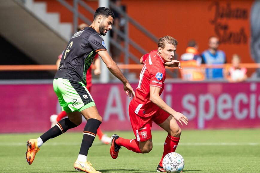 Foto: Twente wint zonder veelbesproken Eiting in Volendam