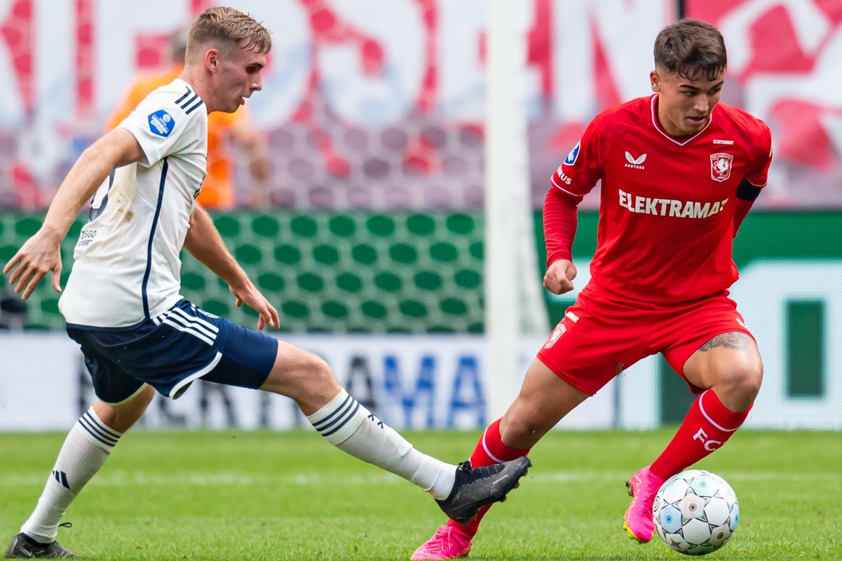 FC Twente-spits Ugalde onthult ‘fantastische’ droomclub