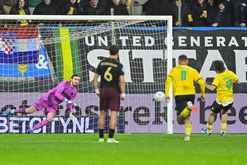 Foto: Utrecht overleeft penalty en pakt puntje