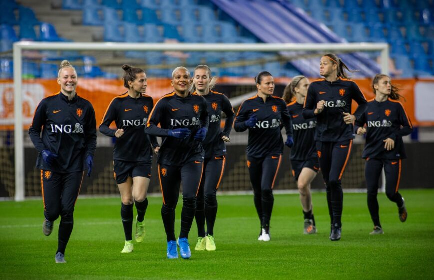 Foto: ‘Oranje Vrouwen niet welkom in stadion Cádiz’