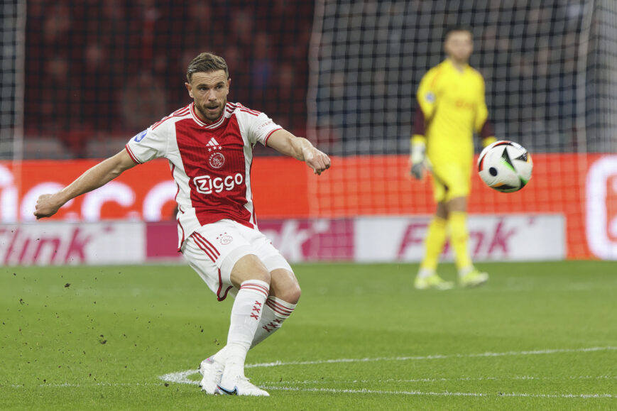 Foto: Henderson geniet van Ajax-talent: “Bizar hoe jong hij is”