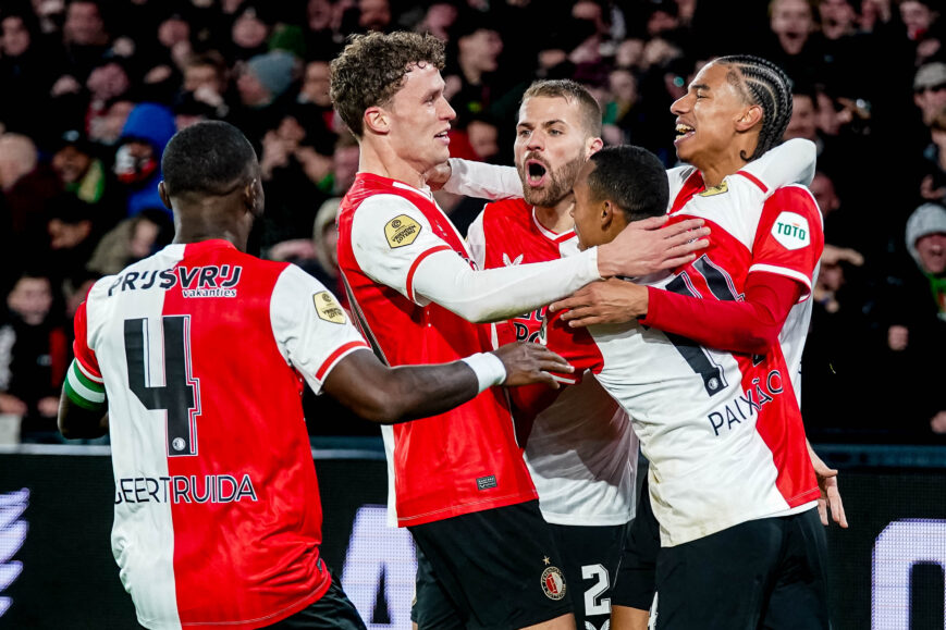 Foto: Slot wijzigt Feyenoord-opstelling flink tegen FC Groningen
