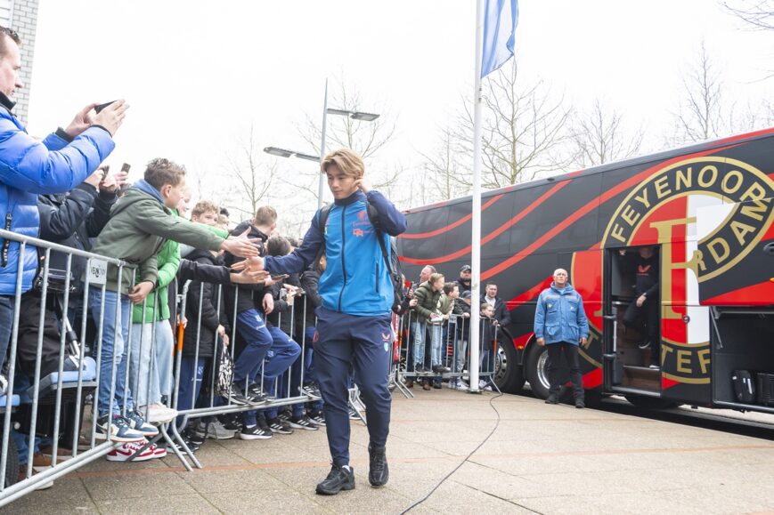 Foto: Ayase Ueda eindelijk belangrijk voor Feyenoord: matchwinner