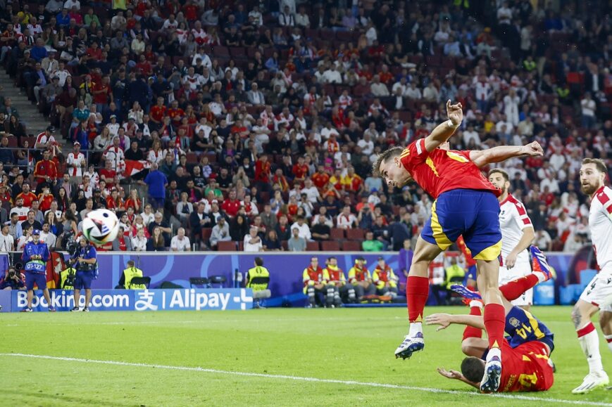 Foto: Spanje swingt langs Georgië en is kwartfinalist