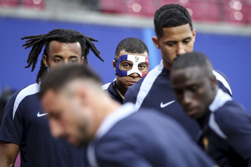 Foto: L’Équipe: tóch geen Mbappé tegen Oranje