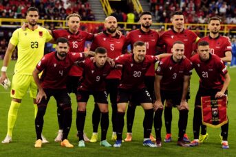 Kijkers Italië-Albanië gaan los om ‘foutje’