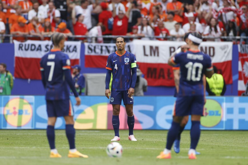 Foto: Dramatische EK-start Oranje: vervanger Lewandowski kan het ook