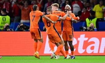 Oranje laat KNVB juichen: EK-kassa rinkelt