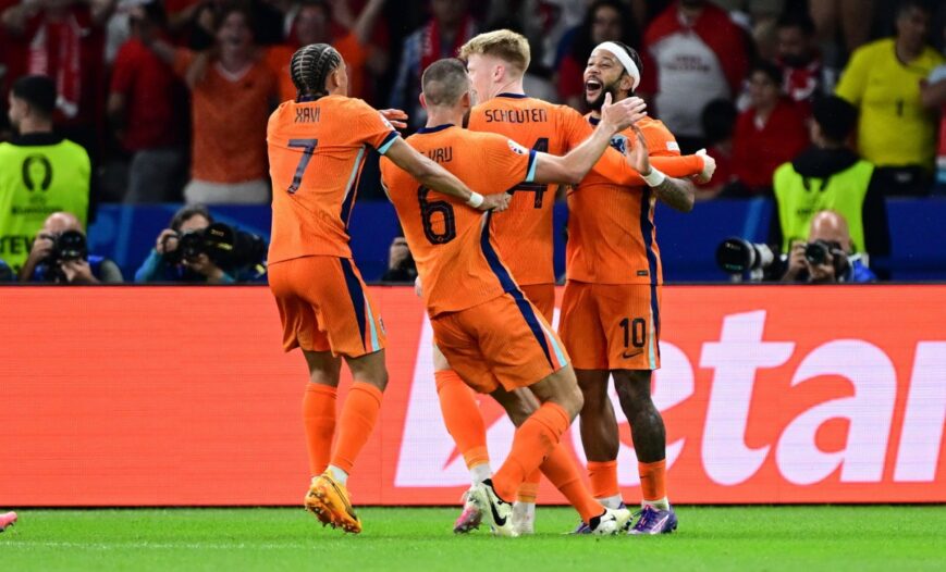 Foto: Oranje laat KNVB juichen: EK-kassa rinkelt