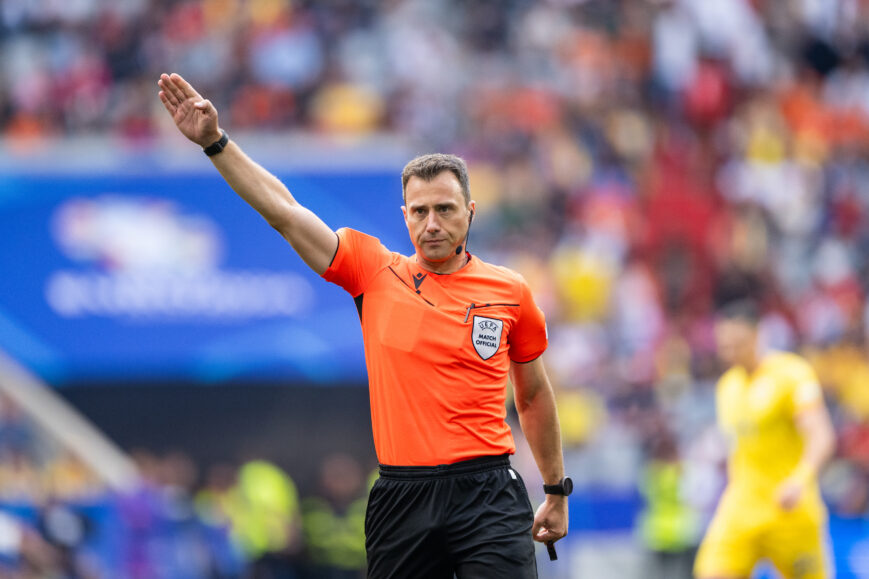 Foto: ‘UEFA overwoog andere scheidsrechter bij Oranje’