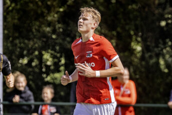 ‘FC Groningen aast op talentvolle AZ-verdediger’