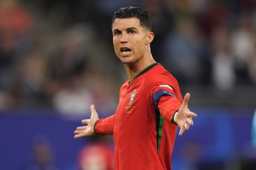 Foto: Ronaldo laat zich weer volledig gaan