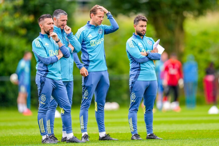 Foto: Drietal ontbreekt op trainingskamp Ajax