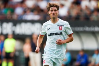 Sam Lammers over strijdplan FC Twente tegen Manchester United: ‘Lef tonen’