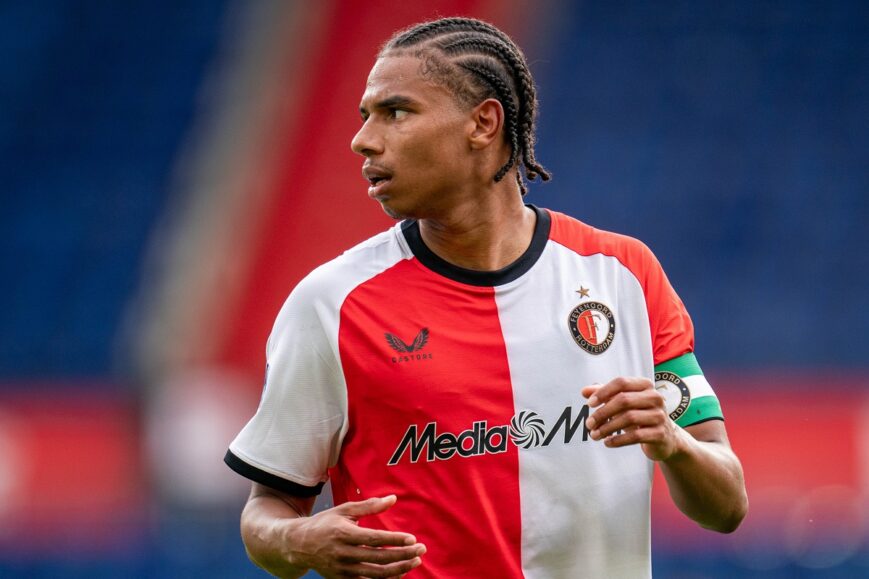 Foto: Feyenoord onthult wanneer Stengs weer terug wordt verwacht