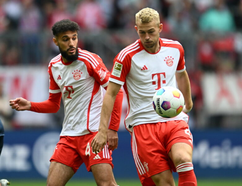 Foto: De Ligt en Mazraoui op luchthaven gespot