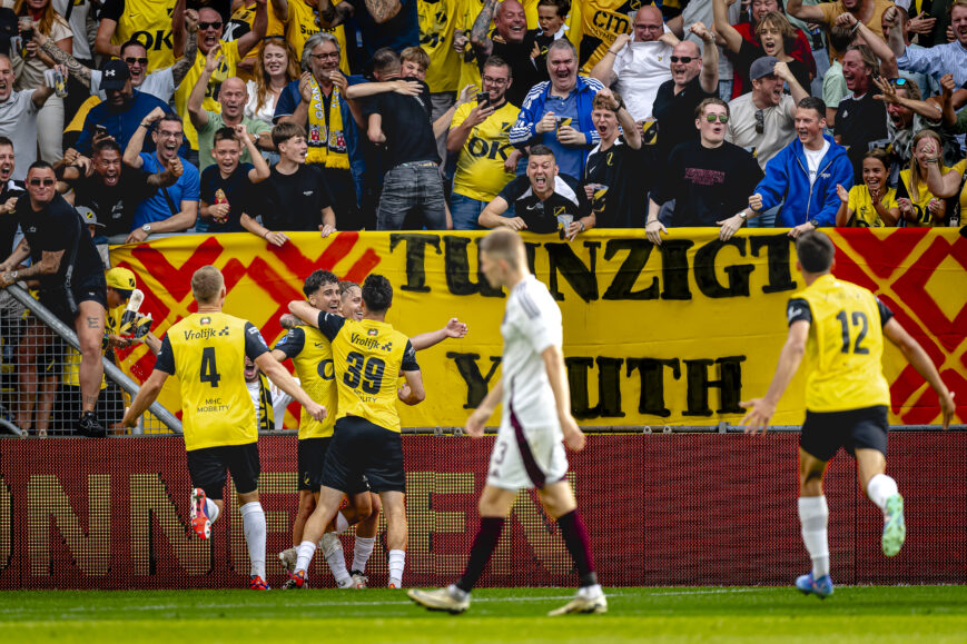 Foto: Tóch NAC-supporters mee naar De Kuip