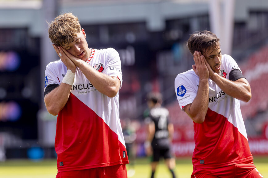 Foto: FC Utrecht wint saai duel in lege Galgenwaard