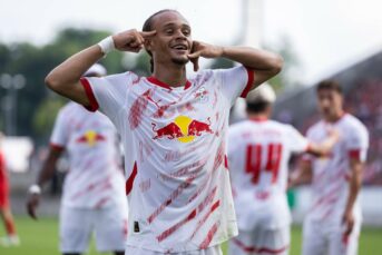 Xavi Simons scoort op prachtige wijze voor Leipzig na lastige week