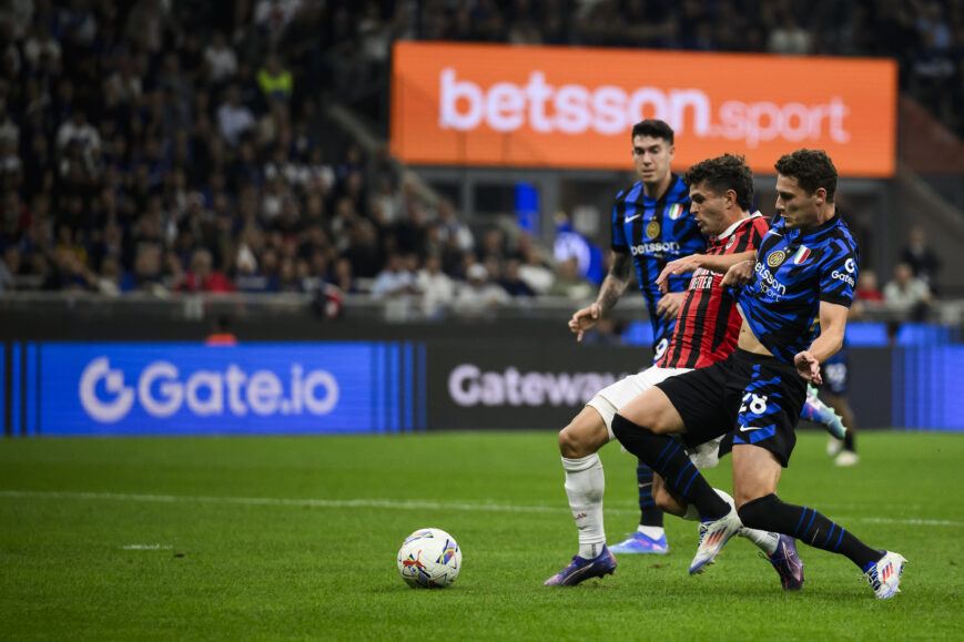 Foto: AC Milan in slotminuten langs Internazionale