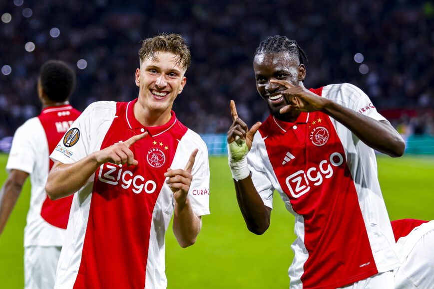 Foto: Onverwacht Ajax-drietal leidt de dans tijdens Europees feestje