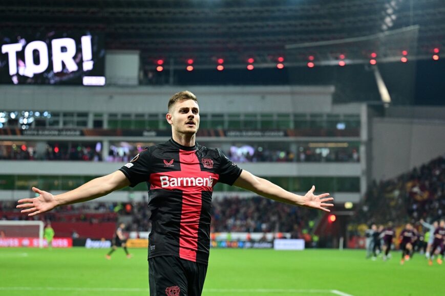 Josip Stanisic (Bayer Leverkusen)