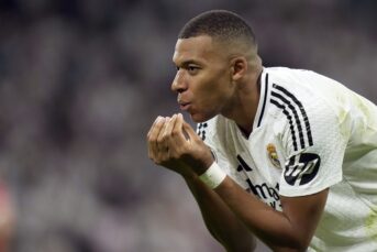 Mbappé trefzeker voor Real Madrid in Champions League, schiettent in München