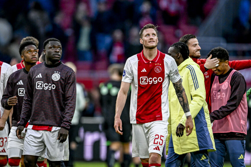 Foto: Opstellingen Heracles en Ajax: Weghorst keert terug op oude nest