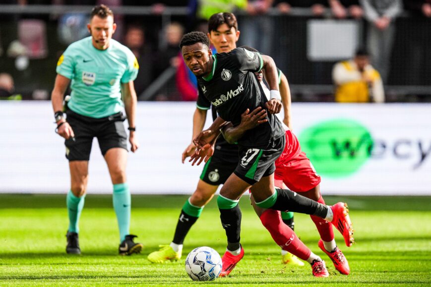 Foto: ”Clown’ verziekt kraker tussen Utrecht en Feyenoord’