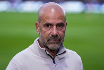 Bosz over Farioli: ‘Zo onvoorspelbaar, dat hij voorspelbaar wordt’