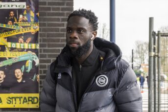 OFFICIEEL: FC Volendam haalt clubloze Elvis Manu binnenboord