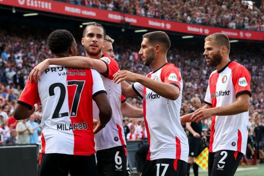 Foto: Feyenoord-reserve laat zich meteen gelden bij basisplaats: “Dat verdient respect”