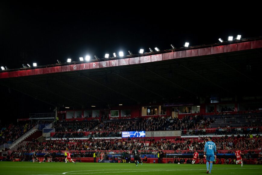 Foto: Bizarre beelden uit Feyenoord-vak gaan wereld over