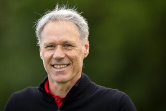 Van Basten blundert in Brobbey-kwestie: “Zó was het”