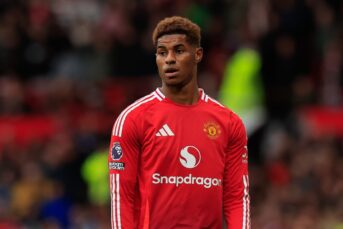 ‘Ten Hag ontslaat zichzelf met Rashford-actie’