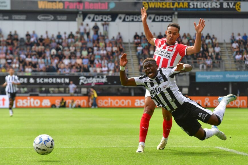 Foto: Heracles slaat na ‘nee’ van PSV’er toe bij FC Twente