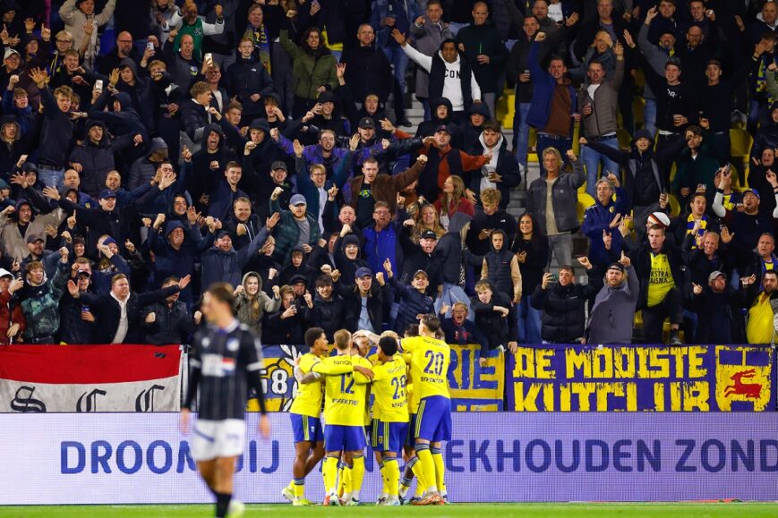 Foto: Cambuur verlost van vloek, Helmond koploper