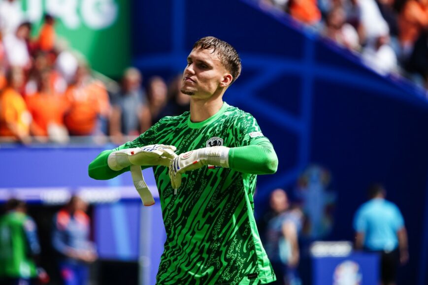 Foto: Oranje-goalies lijnrecht tegenover elkaar: ‘Altijd leuk’