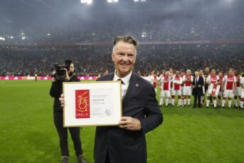 Van Gaal vergelijkt zichzelf met Farioli: “Ik werd uitgefloten”