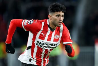 Goudhaantje Pepi helpt PSV op bizarre wijze langs Shakhtar