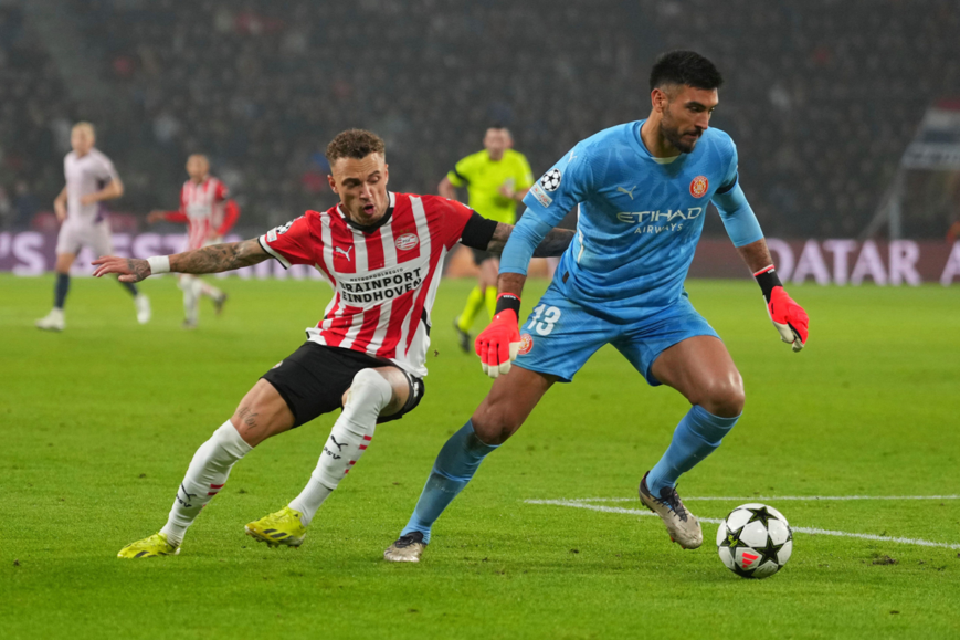 Foto: PSV wint gemakkelijk van Girona, maar verliest wéér sleutelspeler