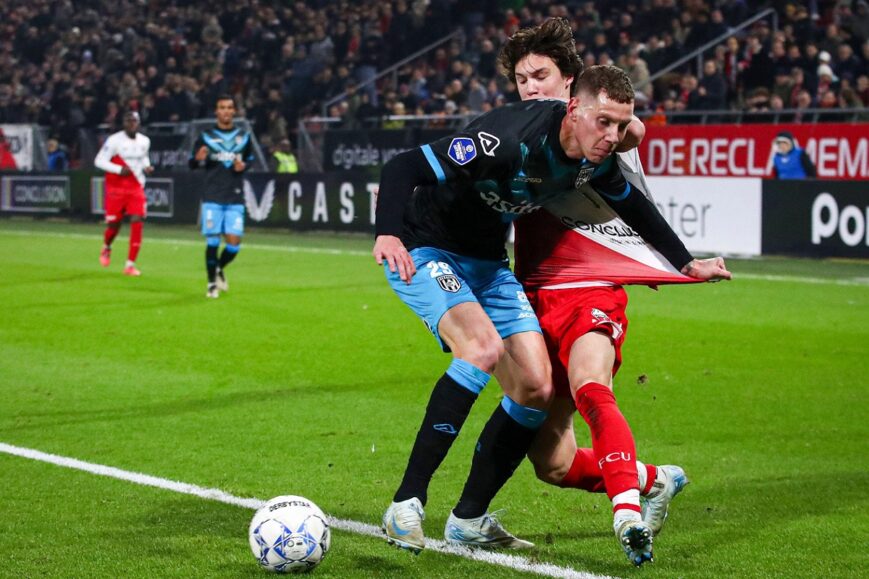 Foto: FC Utrecht tweede na zege op Heracles