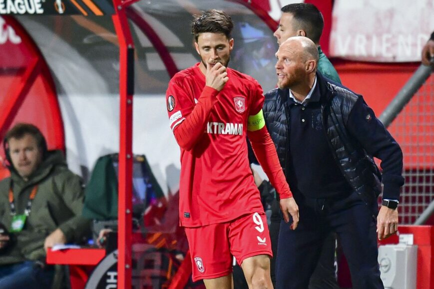 Foto: Van Wolfswinkel baalt na off-day Twente: ‘Niet om aan te gluren’