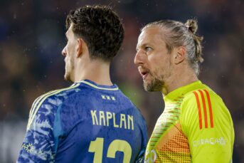 Ajax-drietal zakt door ondergrens: “Allemachtig”