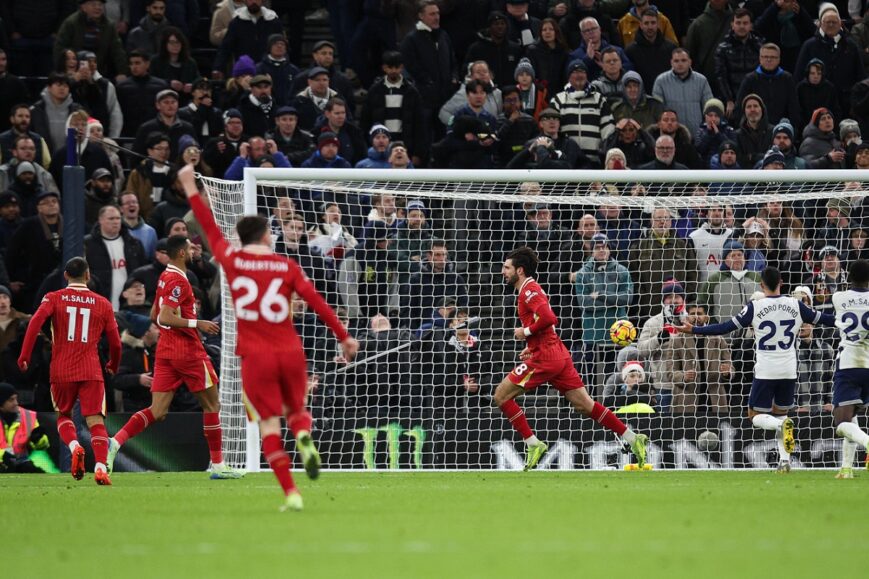 Foto: Slot’s Liverpool veegt vloer aan met Spurs