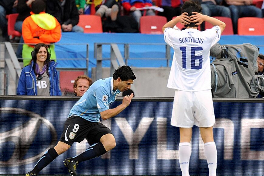 Luis Suárez (Uruguay - Zuid-Korea, 2010)