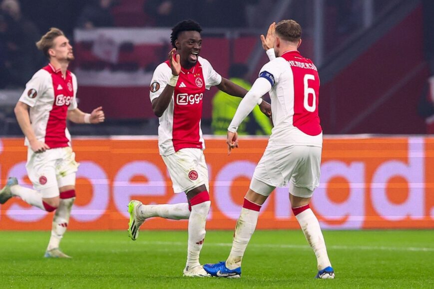 Foto: Op welke zender kijk je Ajax – Telstar?