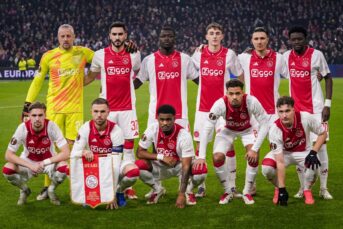 ‘Ajax mist creativiteit, Farioli speelt met klusjesmannen’