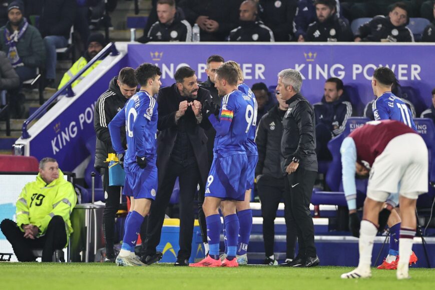 Foto: Van Nistelrooij koestert 37-jarige Vardy: “Boegbeeld van de club”