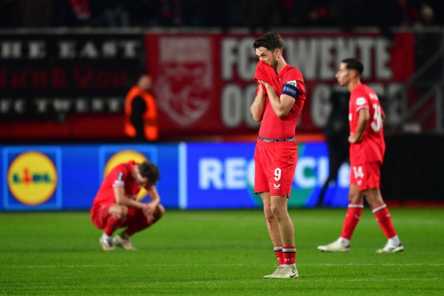 Foto: Twente-fans spreken schande van penaltymoment: ‘VAR of UEFA moet ingrijpen!’